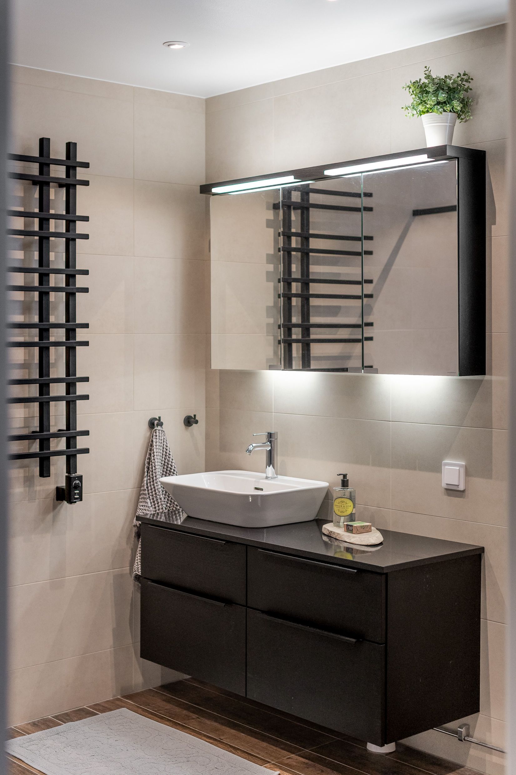 Villa, Trindyxgränd 1, Ryttarhagen, Mjölby