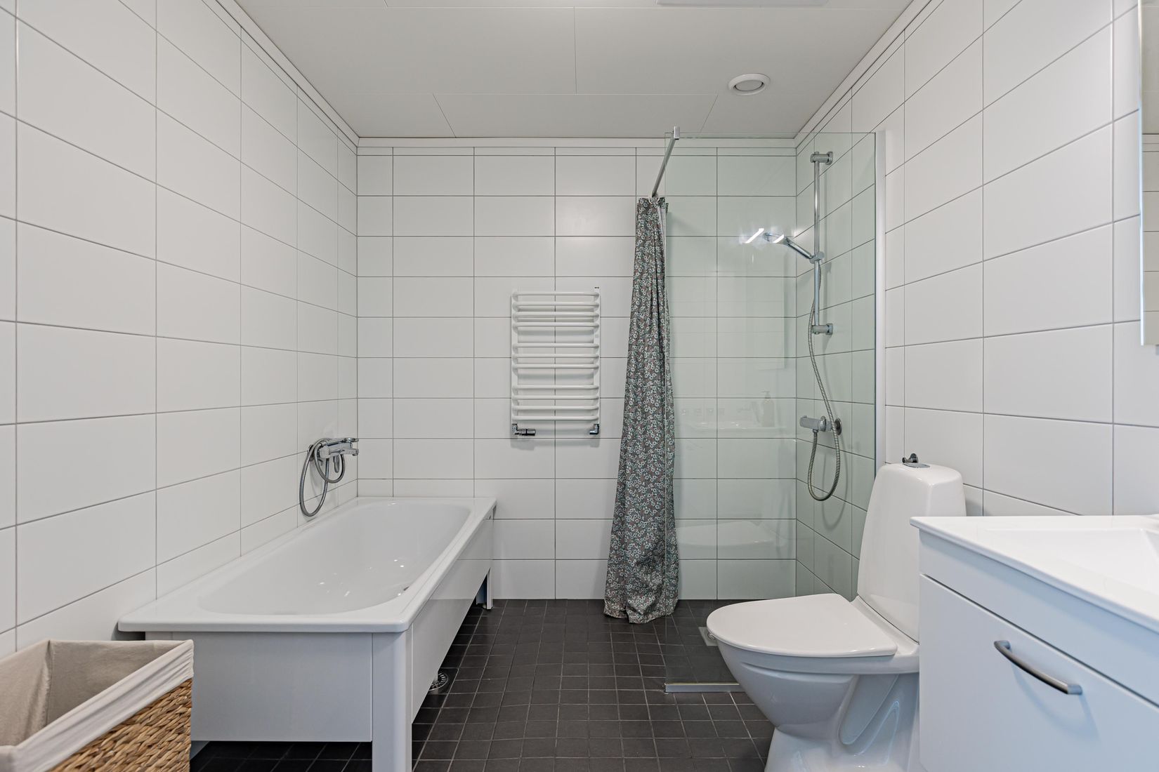 Bostadsrätt, Radhus, Åkerholmsgatan 8, Barkarö, Västerås