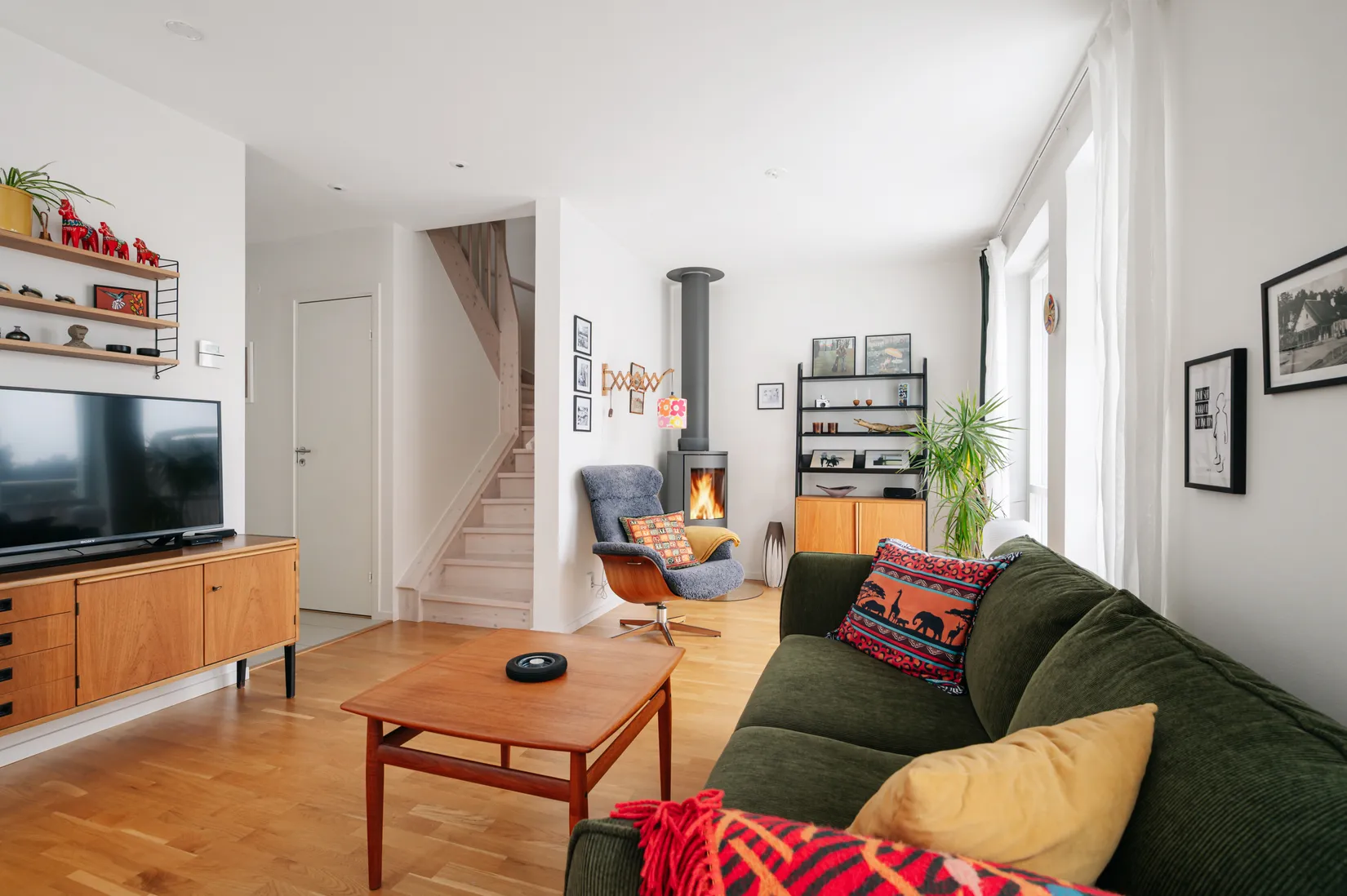 Bostadsrätt, Radhus, Berguddsvägen 28B, Hässelby Södra Villastad, Stockholm
