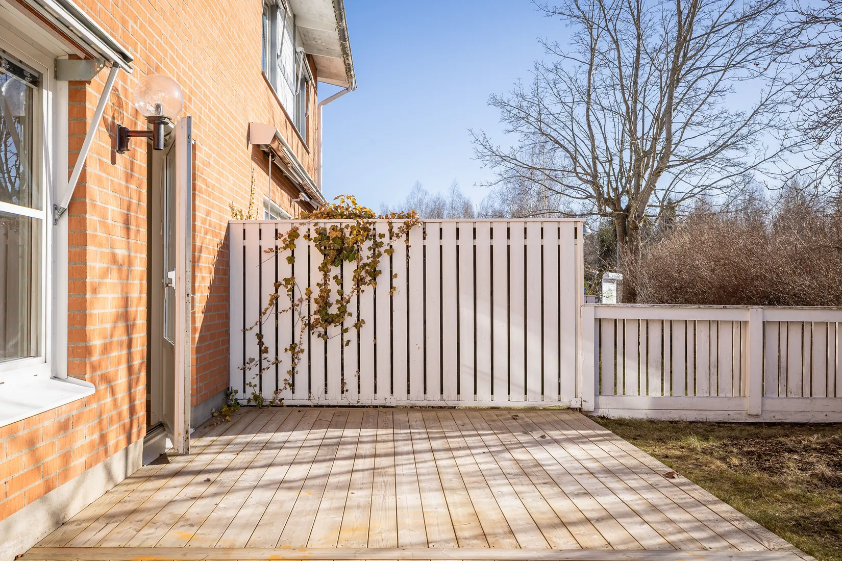 Villa, Radhus, Gnejsvägen 81, Bråstorp, Motala