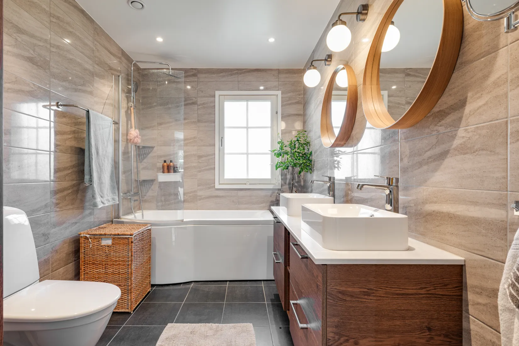 Villa, Duvesjön 310, Romelanda, Kungälv