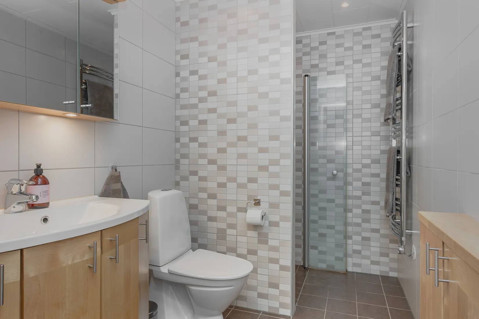 Villa, Hallbacken 13, Domsjö, Örnsköldsvik