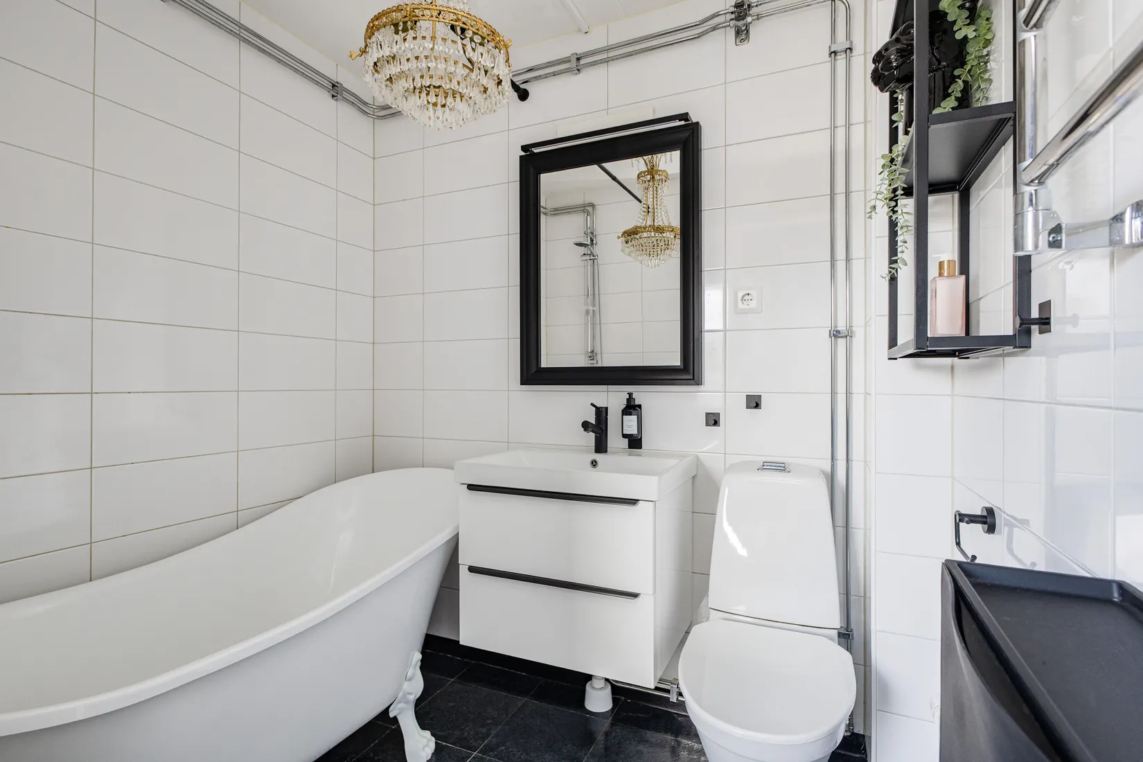 Bostadsrätt, Radhus, Lärksoppsgatan 106, Bergvreten, Enköping