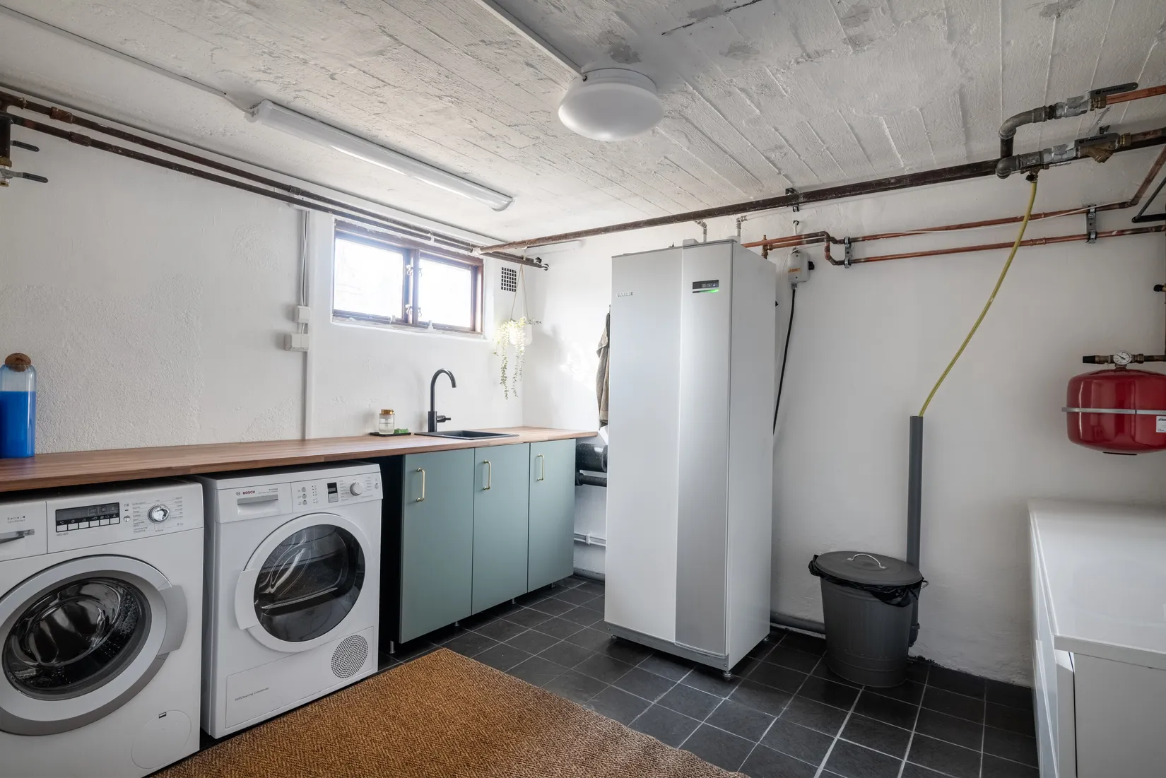 Villa, Lindåsgatan 16, Haga, Kumla