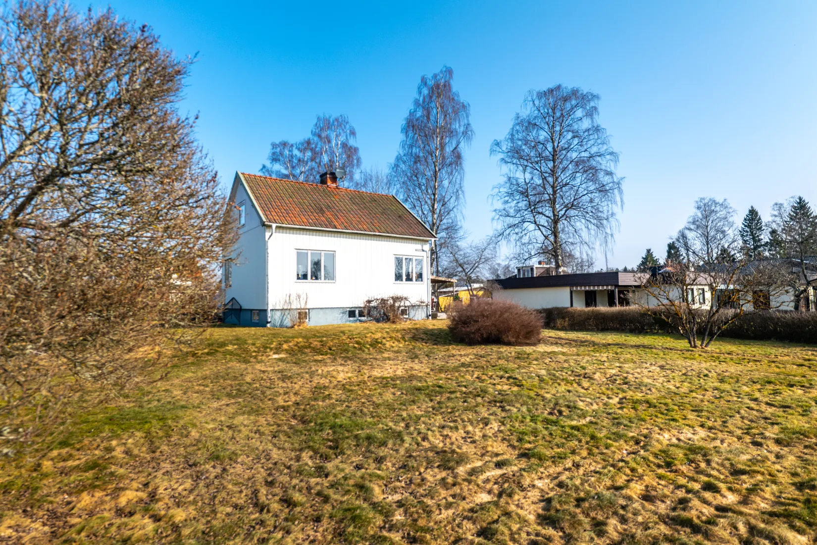 Villa, Lindåsgatan 16, Haga, Kumla