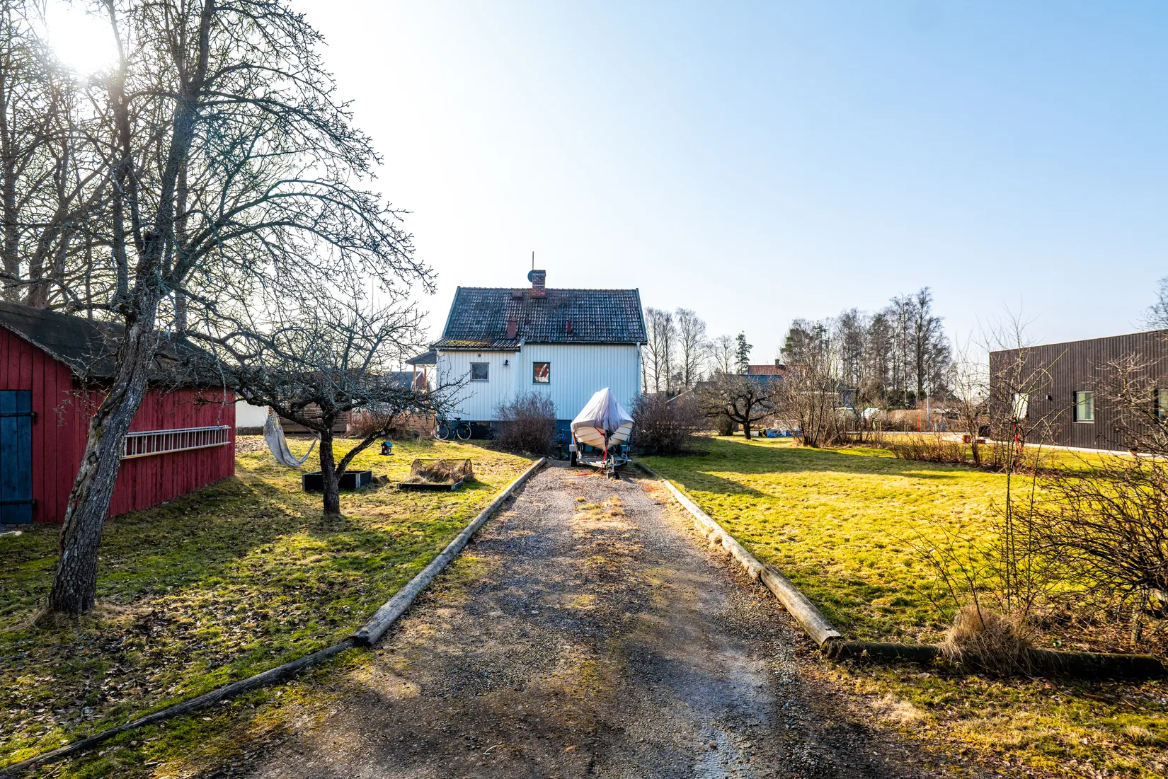 Villa, Lindåsgatan 16, Haga, Kumla