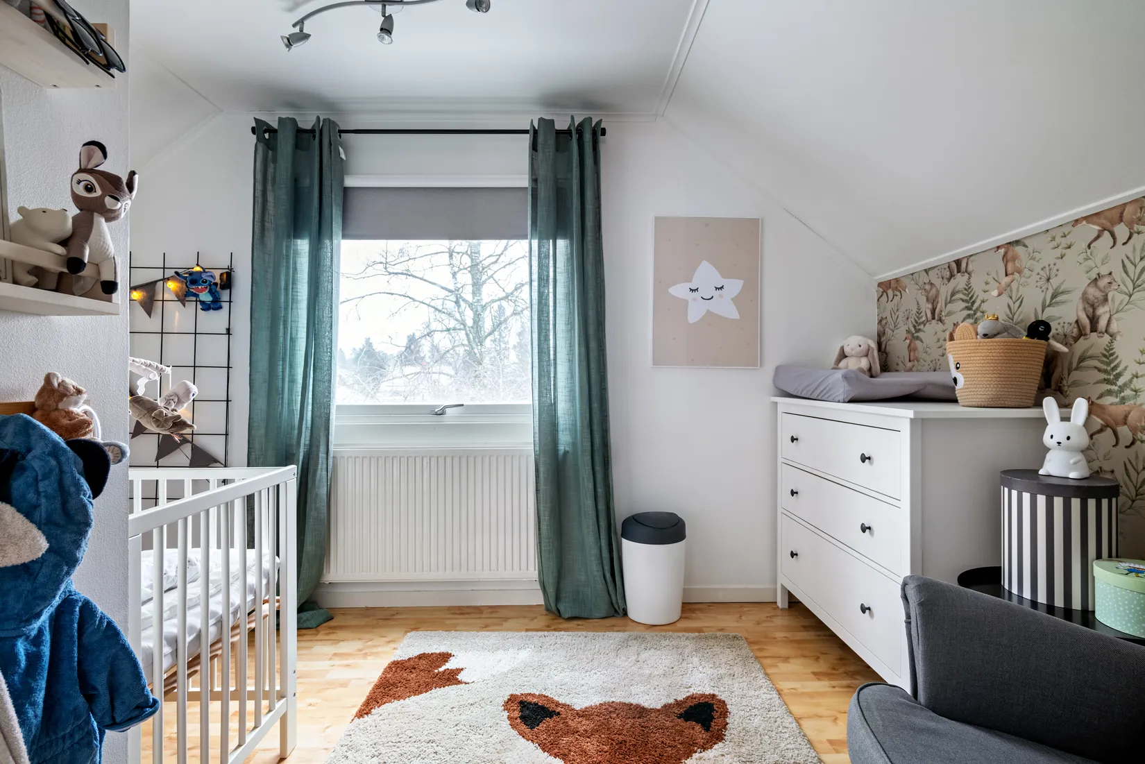 Villa, Lindåsgatan 16, Haga, Kumla