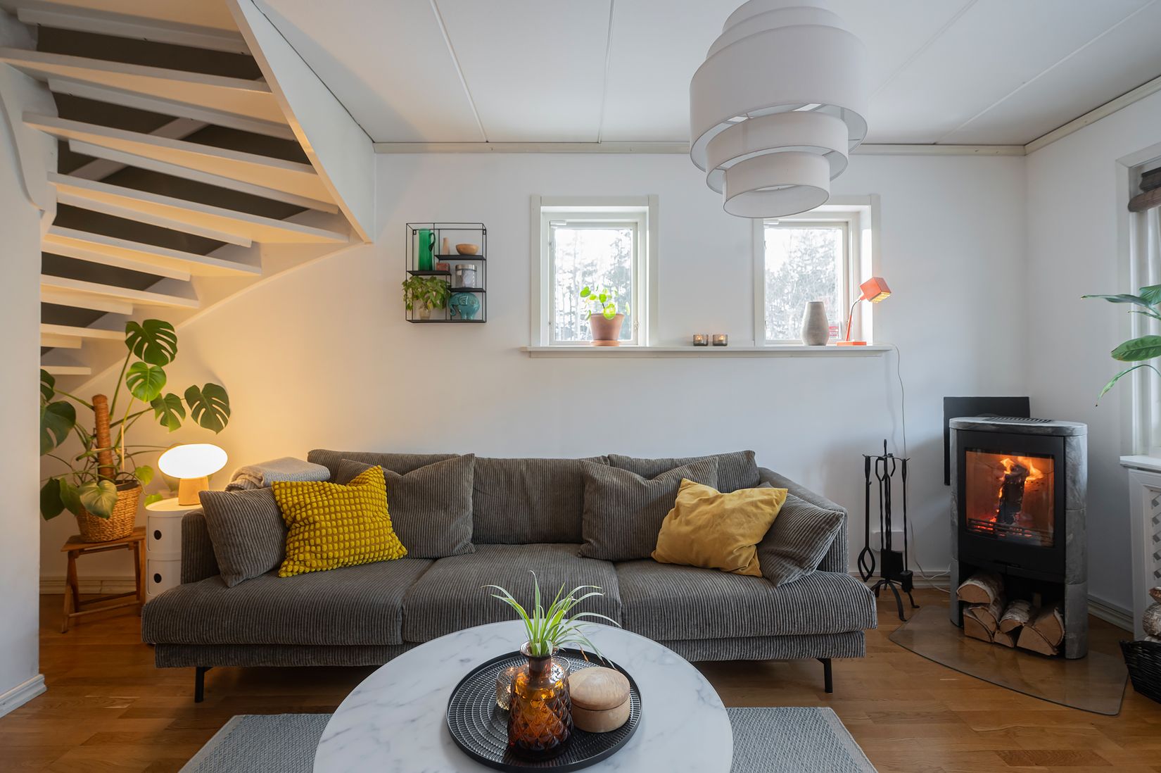 Radhus, Byggmästarvägen 107, Utsälje/Segeltorp, Huddinge