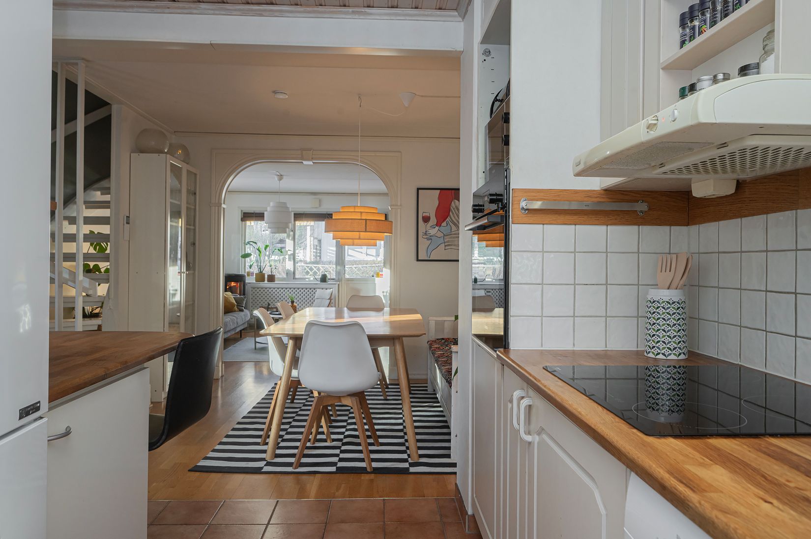 Radhus, Byggmästarvägen 107, Utsälje/Segeltorp, Huddinge