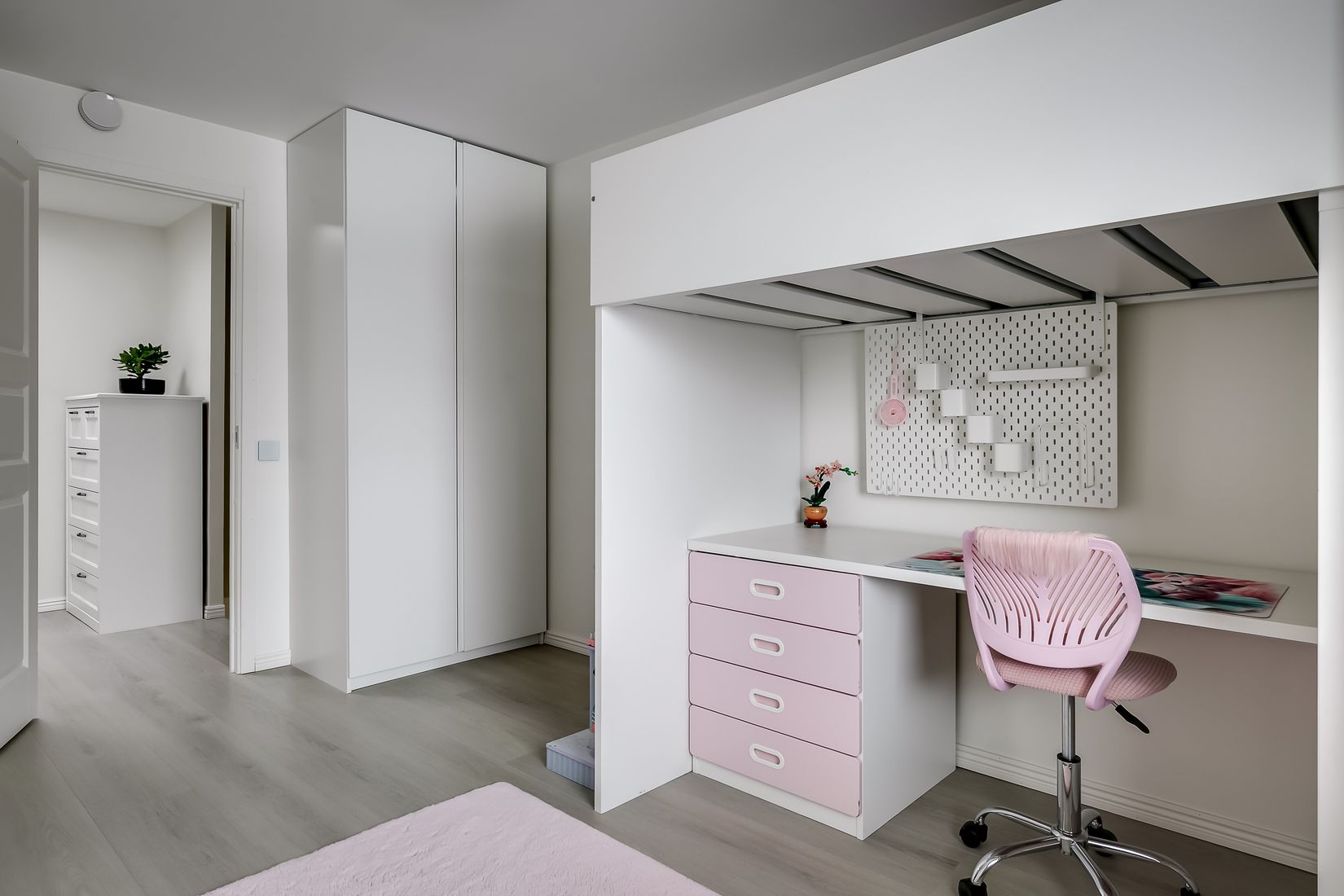 Radhus, Porslinsstigen 16, Brunna, Upplands-Bro