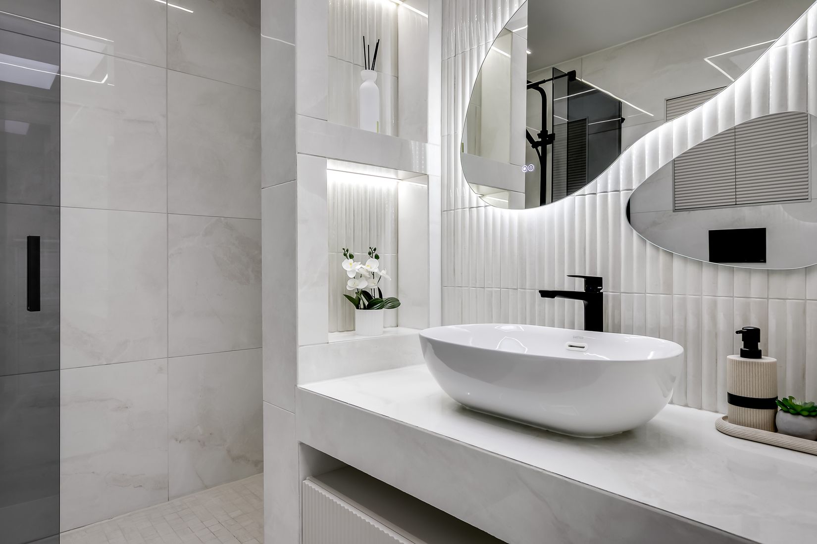 Radhus, Porslinsstigen 16, Brunna, Upplands-Bro