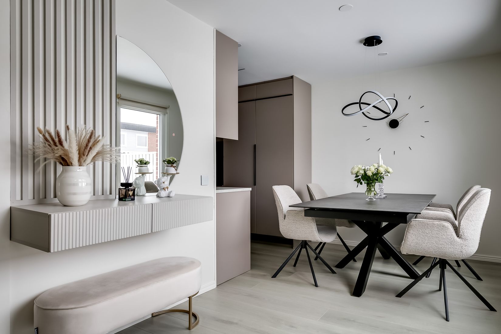 Radhus, Porslinsstigen 16, Brunna, Upplands-Bro