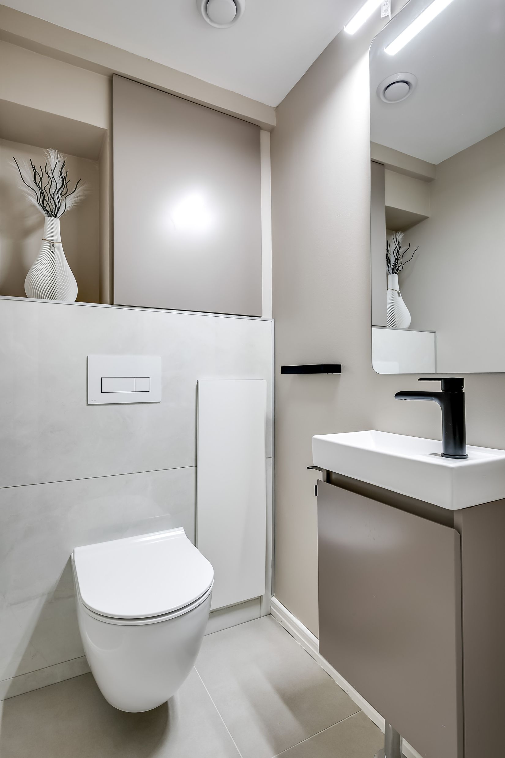 Radhus, Porslinsstigen 16, Brunna, Upplands-Bro