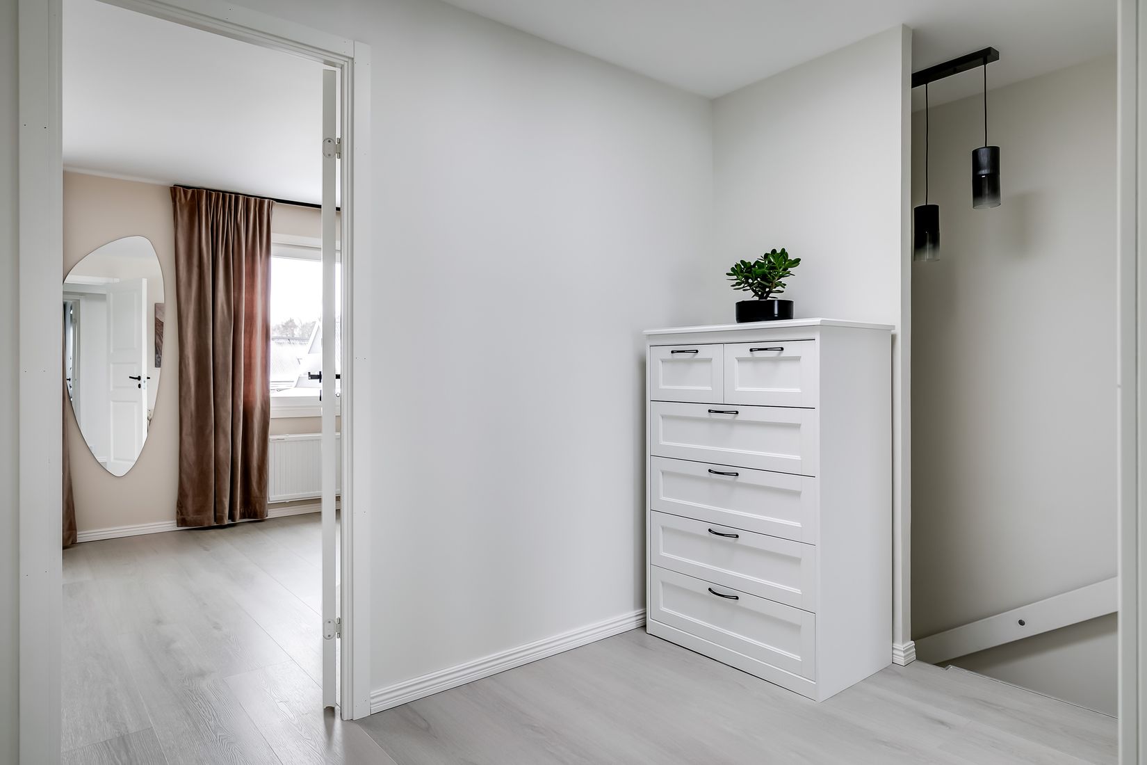 Radhus, Porslinsstigen 16, Brunna, Upplands-Bro