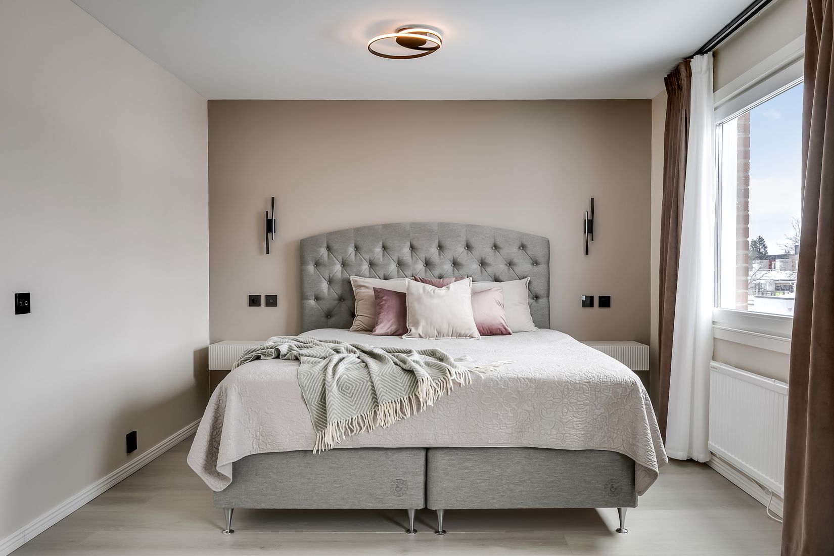 Radhus, Porslinsstigen 16, Brunna, Upplands-Bro