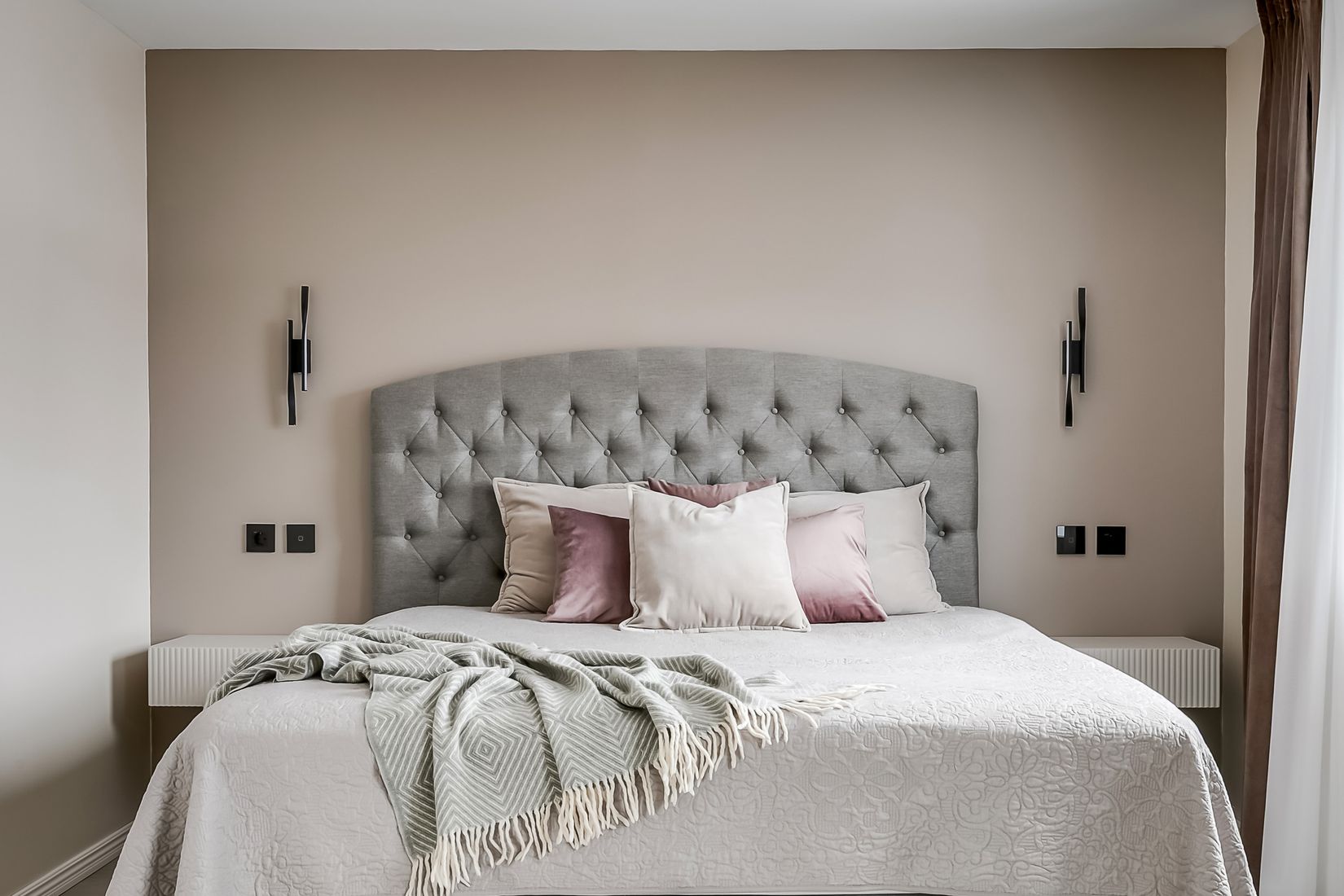 Radhus, Porslinsstigen 16, Brunna, Upplands-Bro