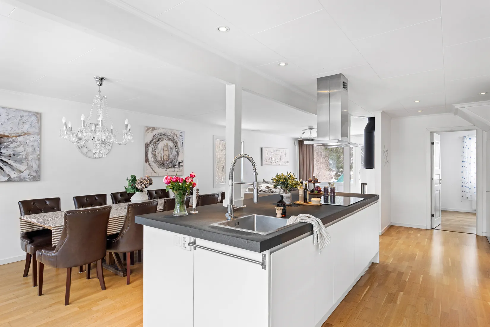 Villa, Snövägen 5, Jakobsberg - Berghem, Järfälla