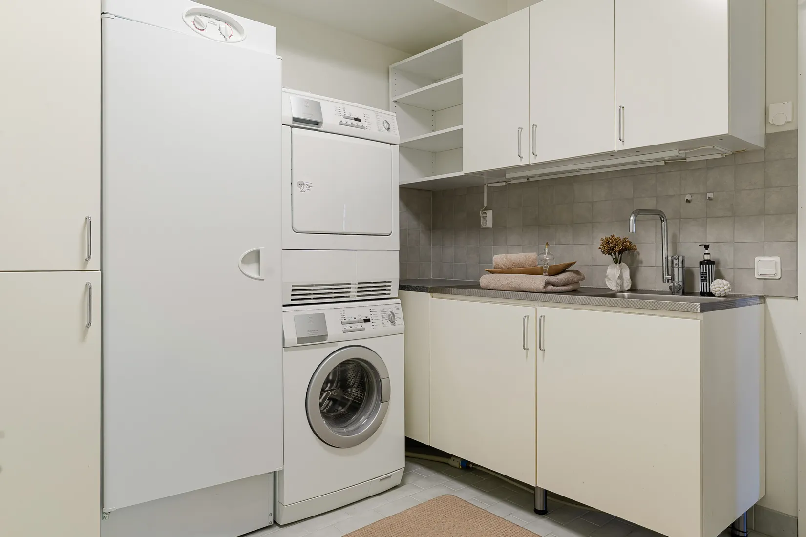 Villa, Rasholmsvägen 57, Kvicksund, Västerås