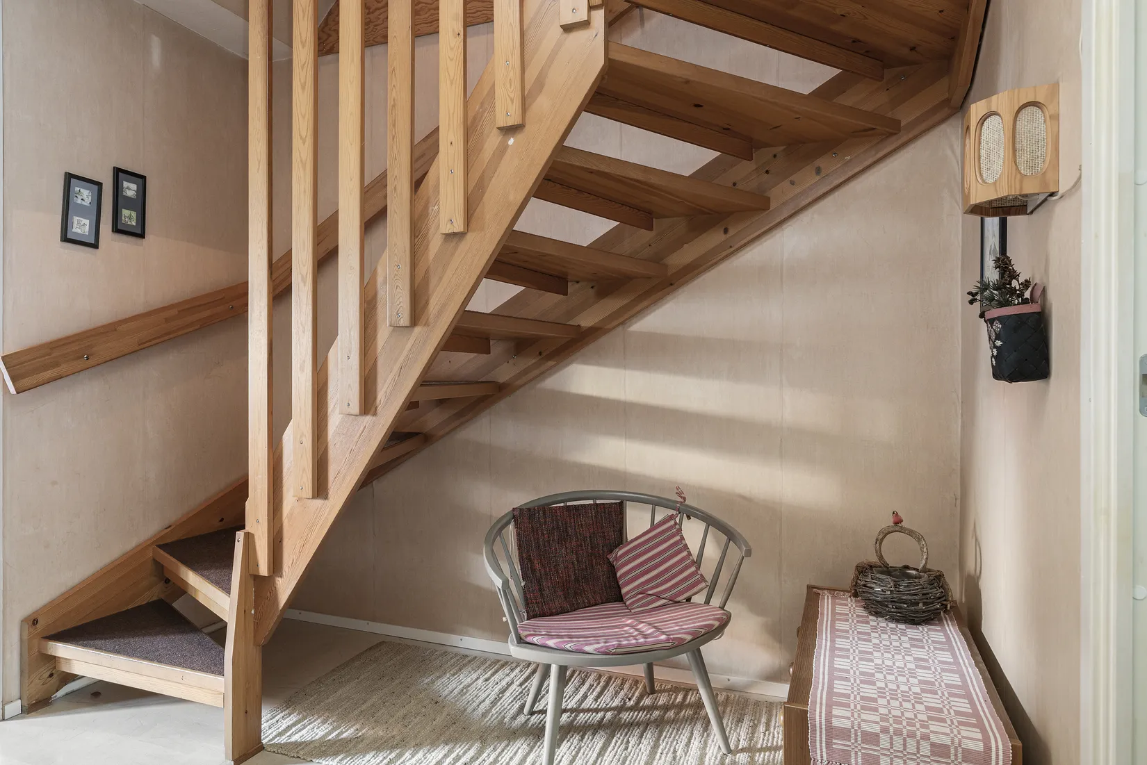 Villa, Radhus, Rapsodivägen 240, Skogås, Huddinge