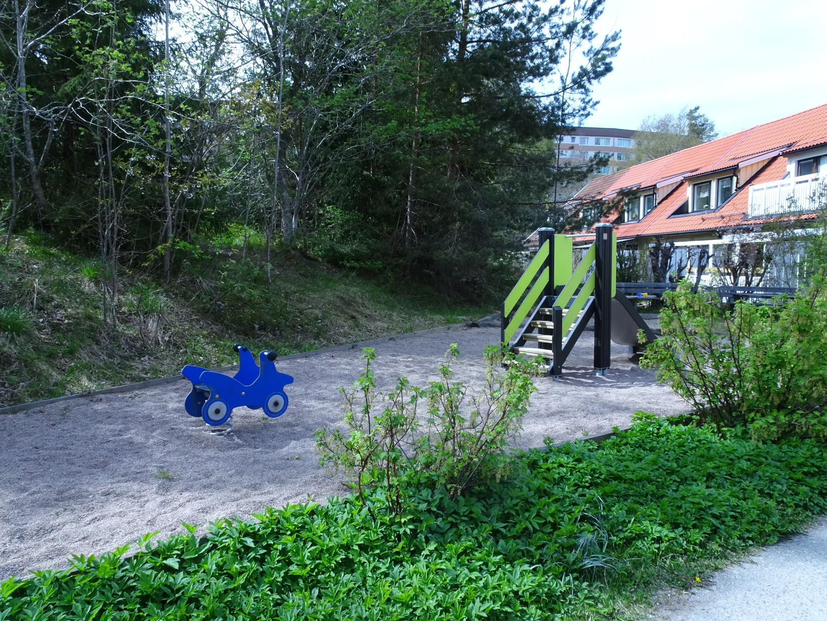 Radhus, Rapsodivägen 240, Skogås, Huddinge