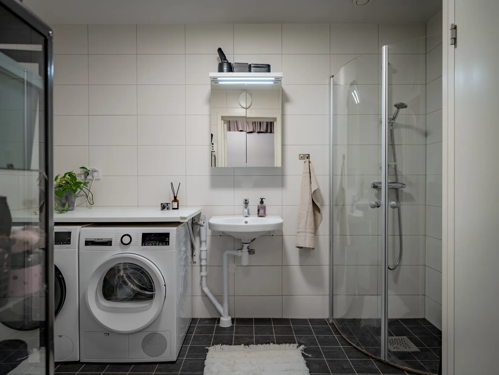 Bostadsrätt, Radhus, Ullna allé 38, Ullna Strand, Täby