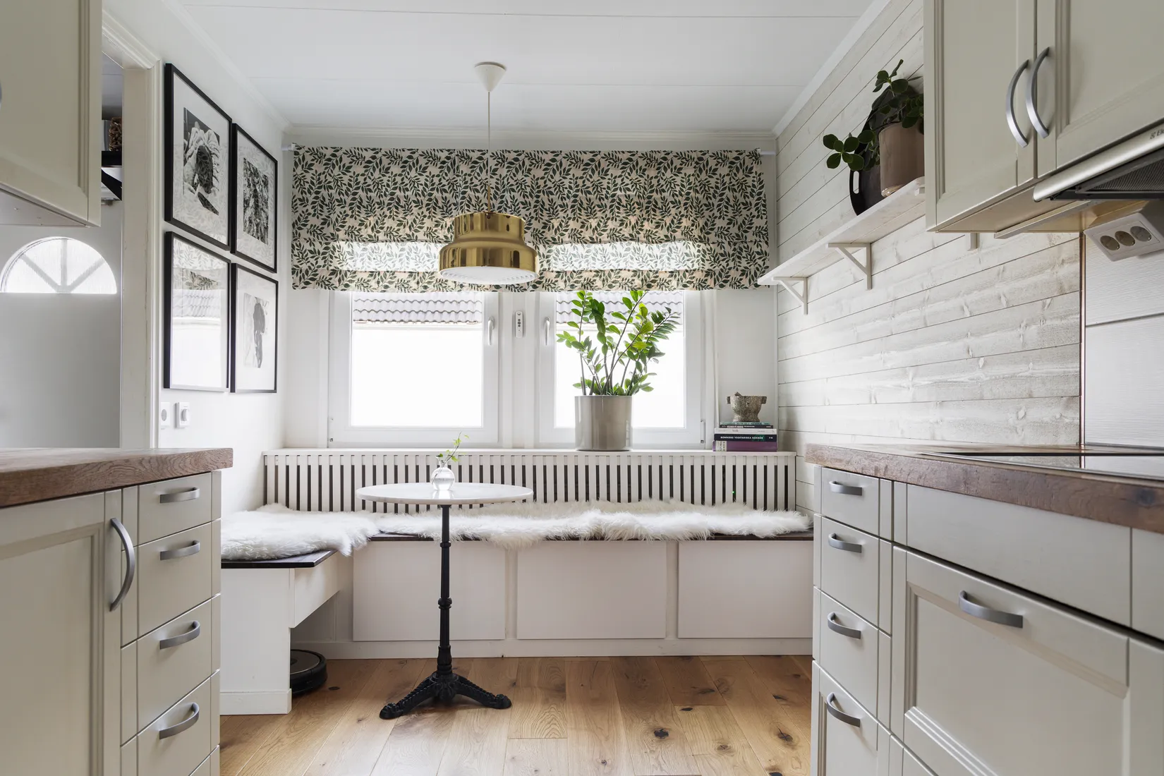 Villa, Radhus, Brattåsvägen 87, Landvetter - Centralt, Härryda