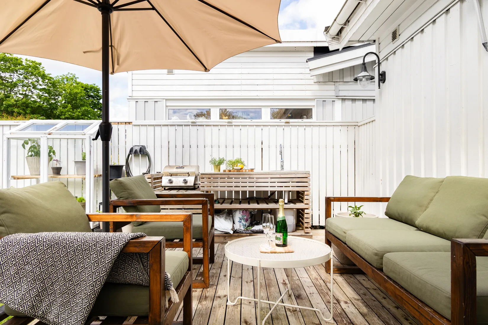 Villa, Radhus, Brattåsvägen 87, Landvetter - Centralt, Härryda