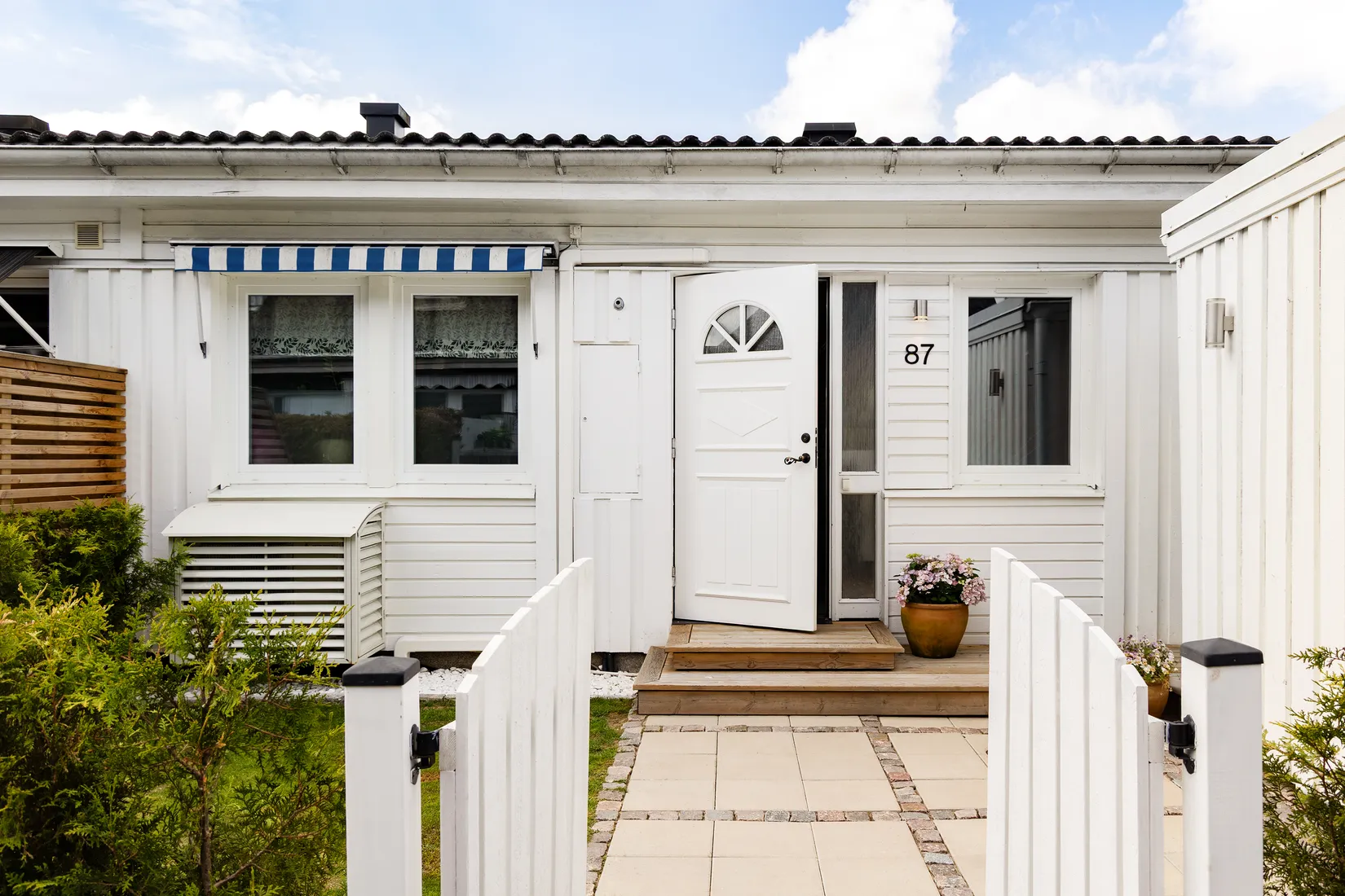 Villa, Radhus, Brattåsvägen 87, Landvetter - Centralt, Härryda
