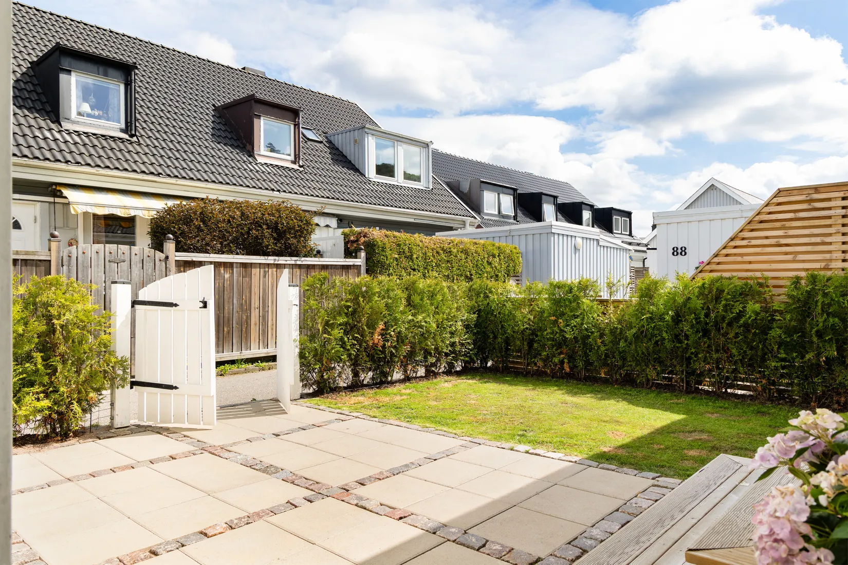 Villa, Radhus, Brattåsvägen 87, Landvetter - Centralt, Härryda
