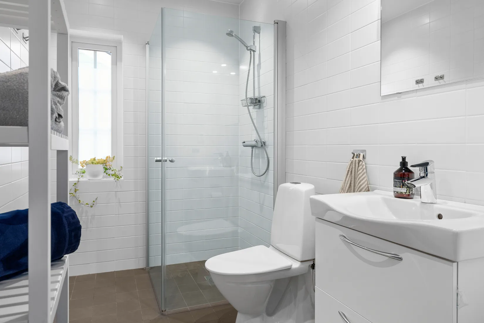 Radhus, Ardennervägen 2M, Svinninge, Österåker