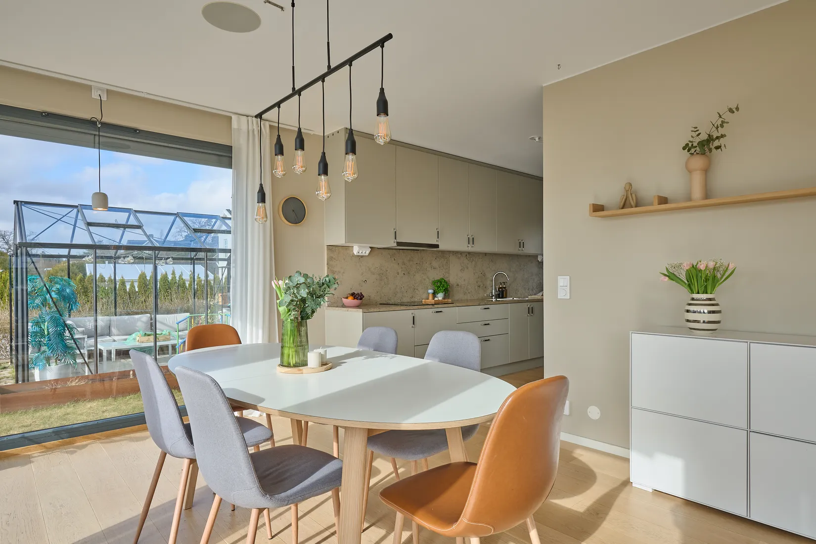 Radhus, Kvittenvägen 3, Vistaberg, Huddinge