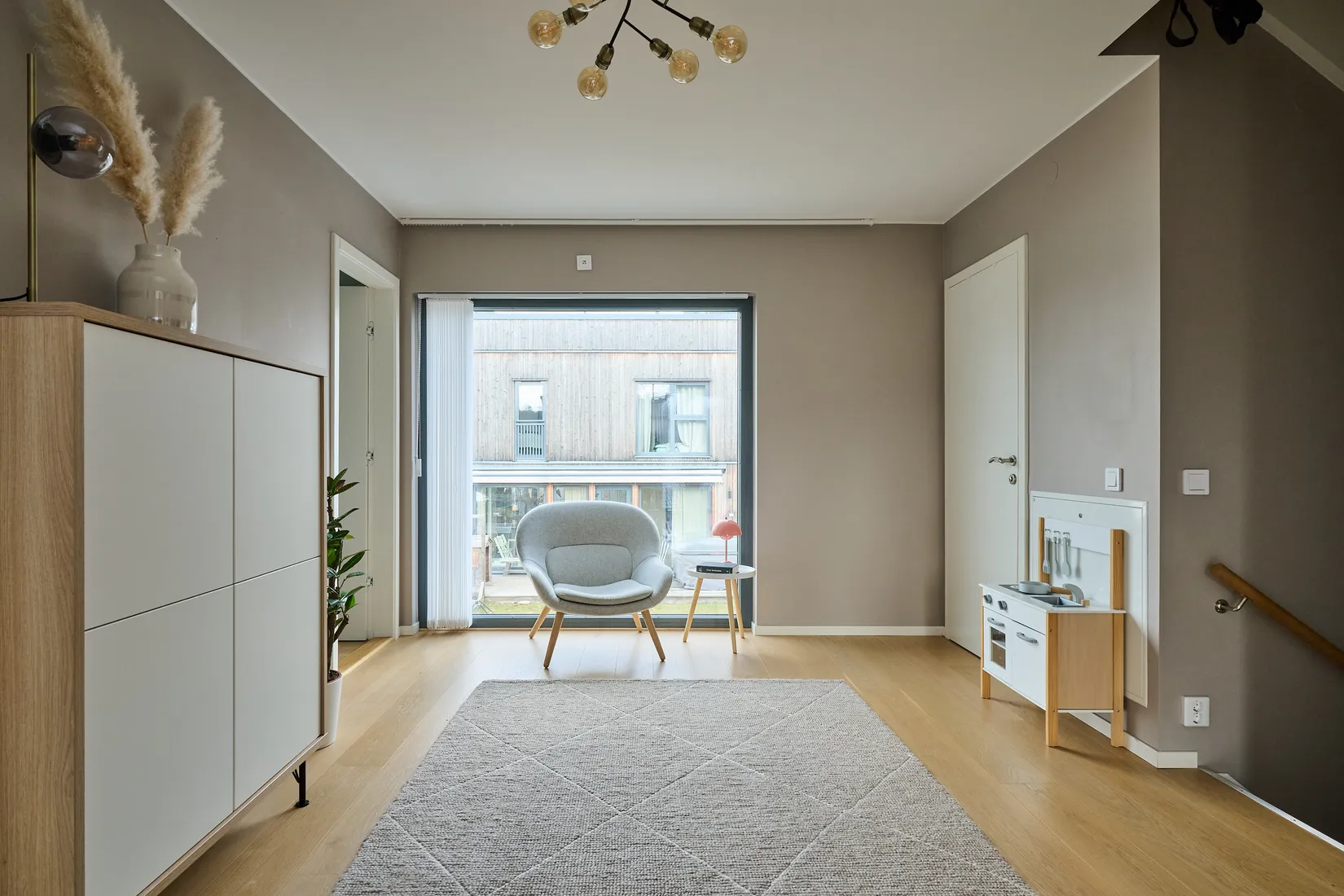 Radhus, Kvittenvägen 3, Vistaberg, Huddinge