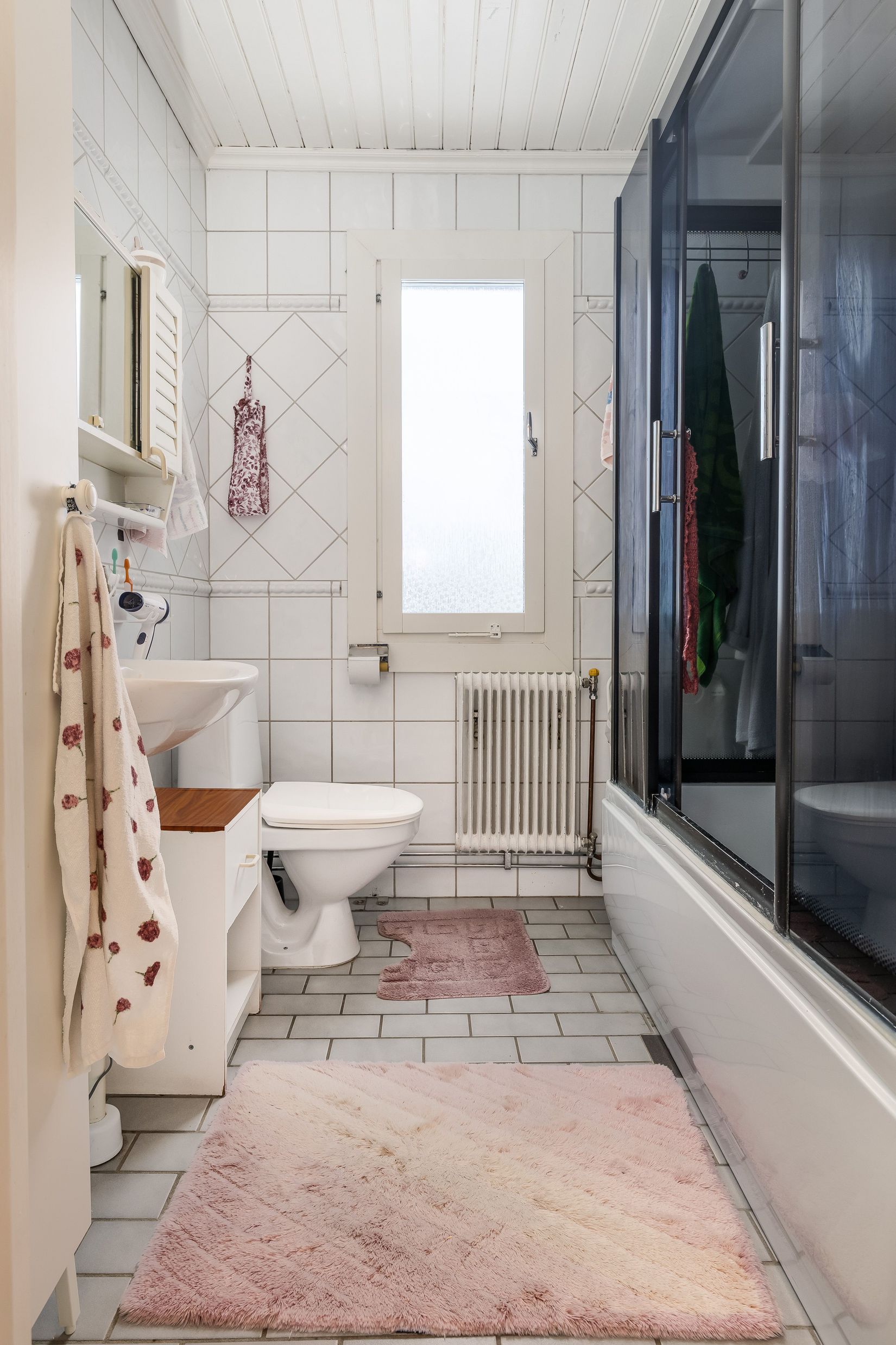 Villa, Hantverkarvägen 1A + 1B, Fredriksberg, Ludvika