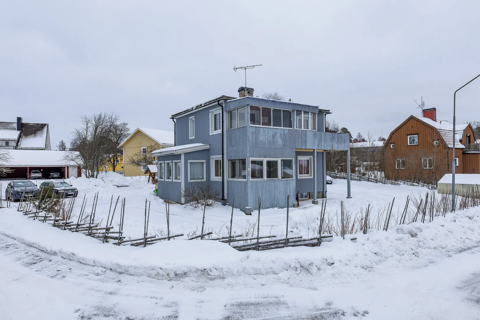 Villa, Hantverkarvägen 1A + 1B, Fredriksberg, Ludvika