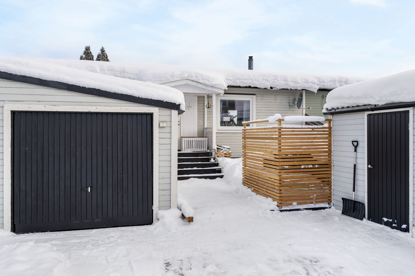 Radhus, Fäbodvägen 26, Klockarberget, Sundsvall