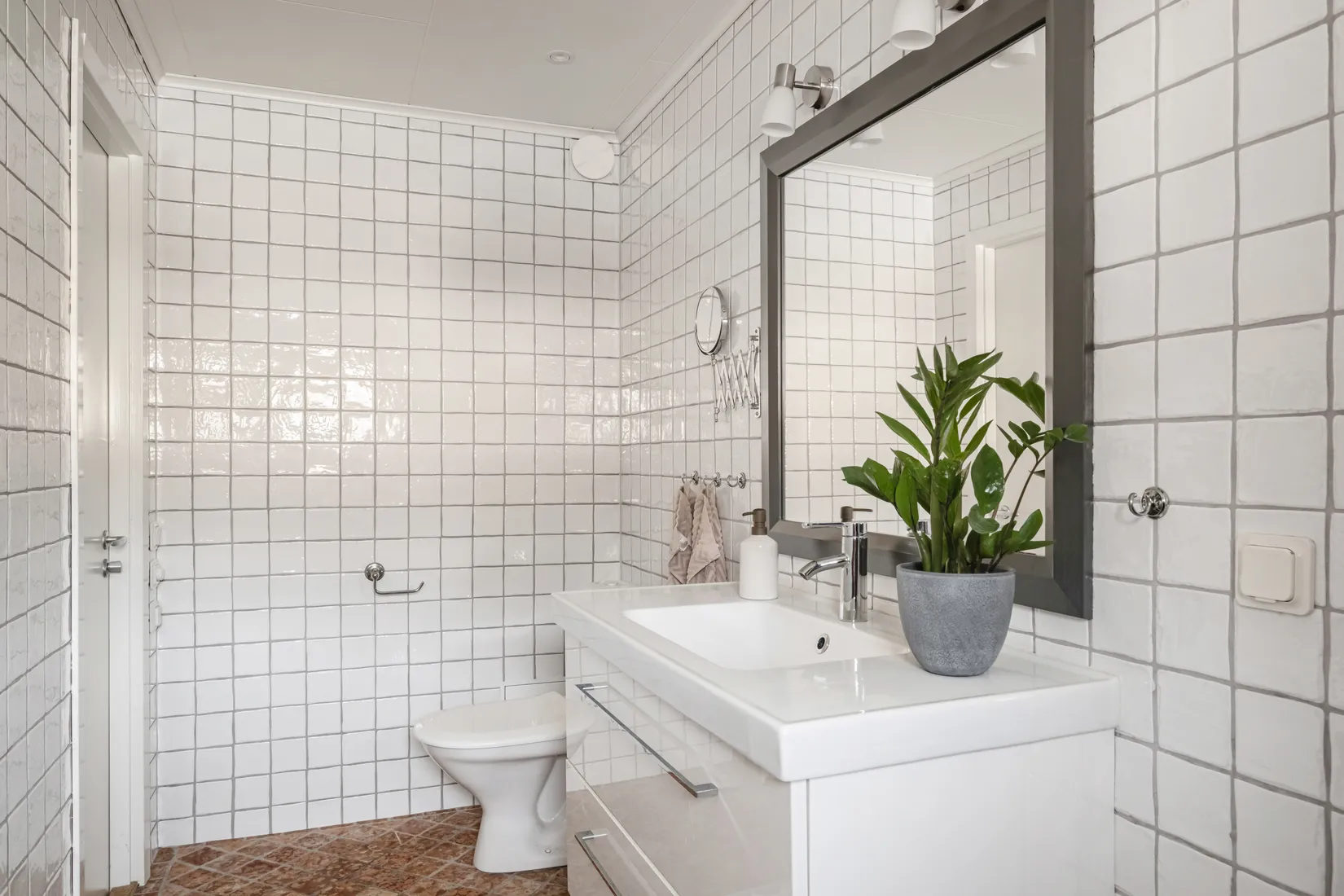 Villa, Radhus, Andebodavägen 249, Viksjö, Järfälla