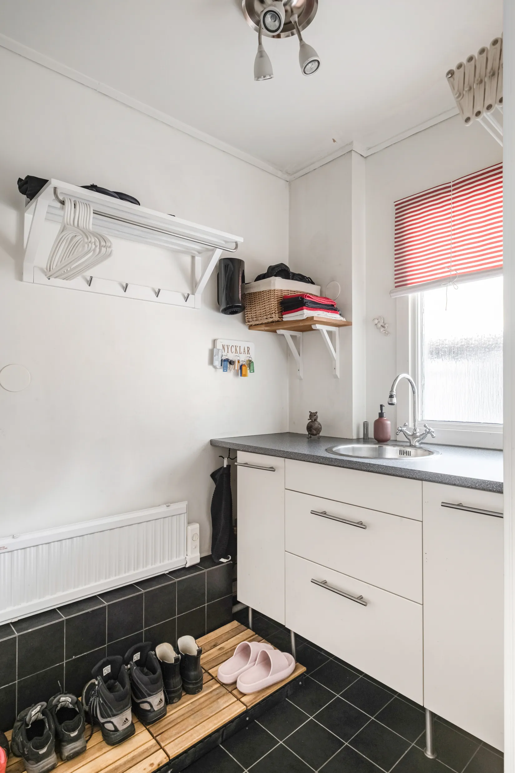 Villa, Radhus, Andebodavägen 249, Viksjö, Järfälla