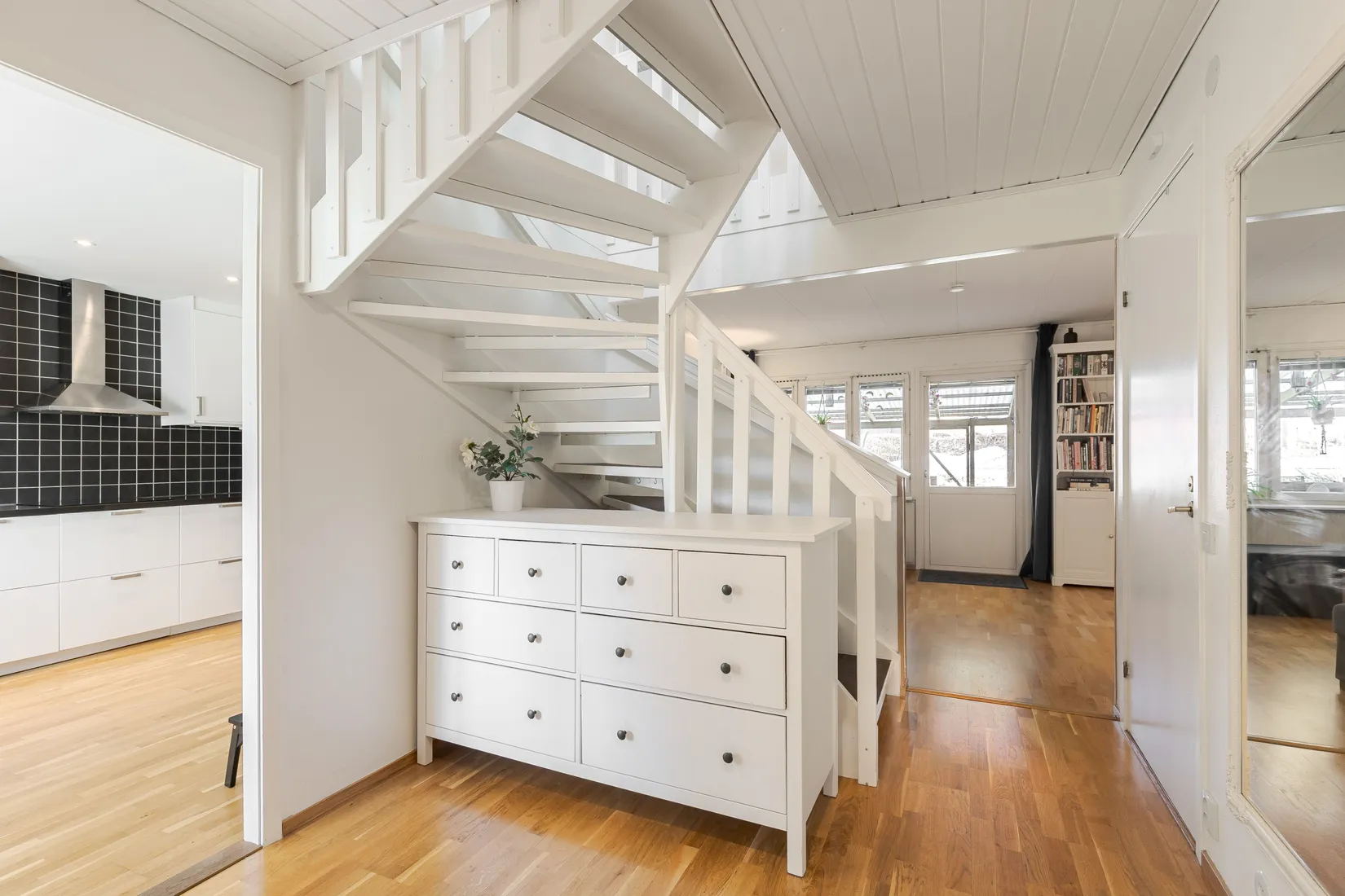 Radhus, Skördevägen 43, Åkers Styckebruk, Strängnäs