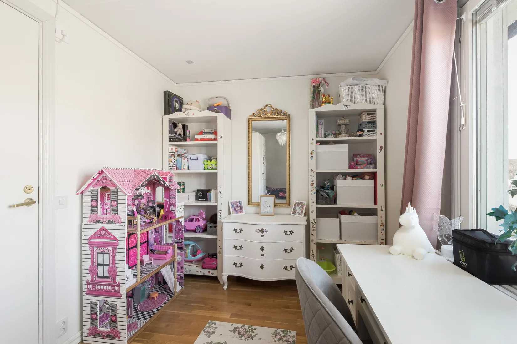 Radhus, Skördevägen 43, Åkers Styckebruk, Strängnäs