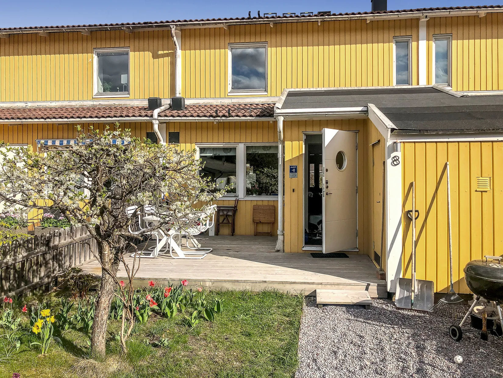 Villa, Radhus, Torpängsvägen 8, Gribbylund, Täby