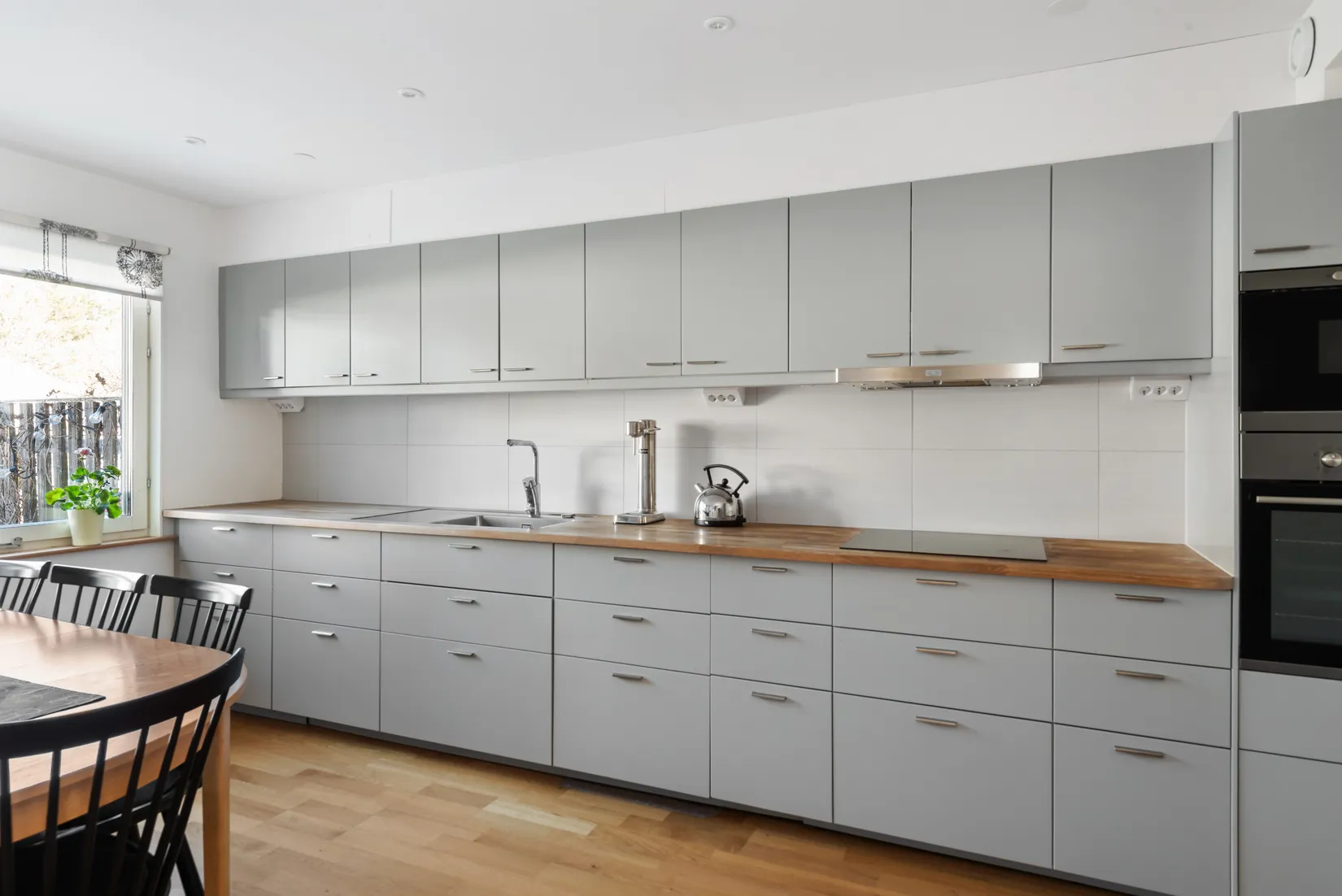 Villa, Radhus, Torpängsvägen 8, Gribbylund, Täby