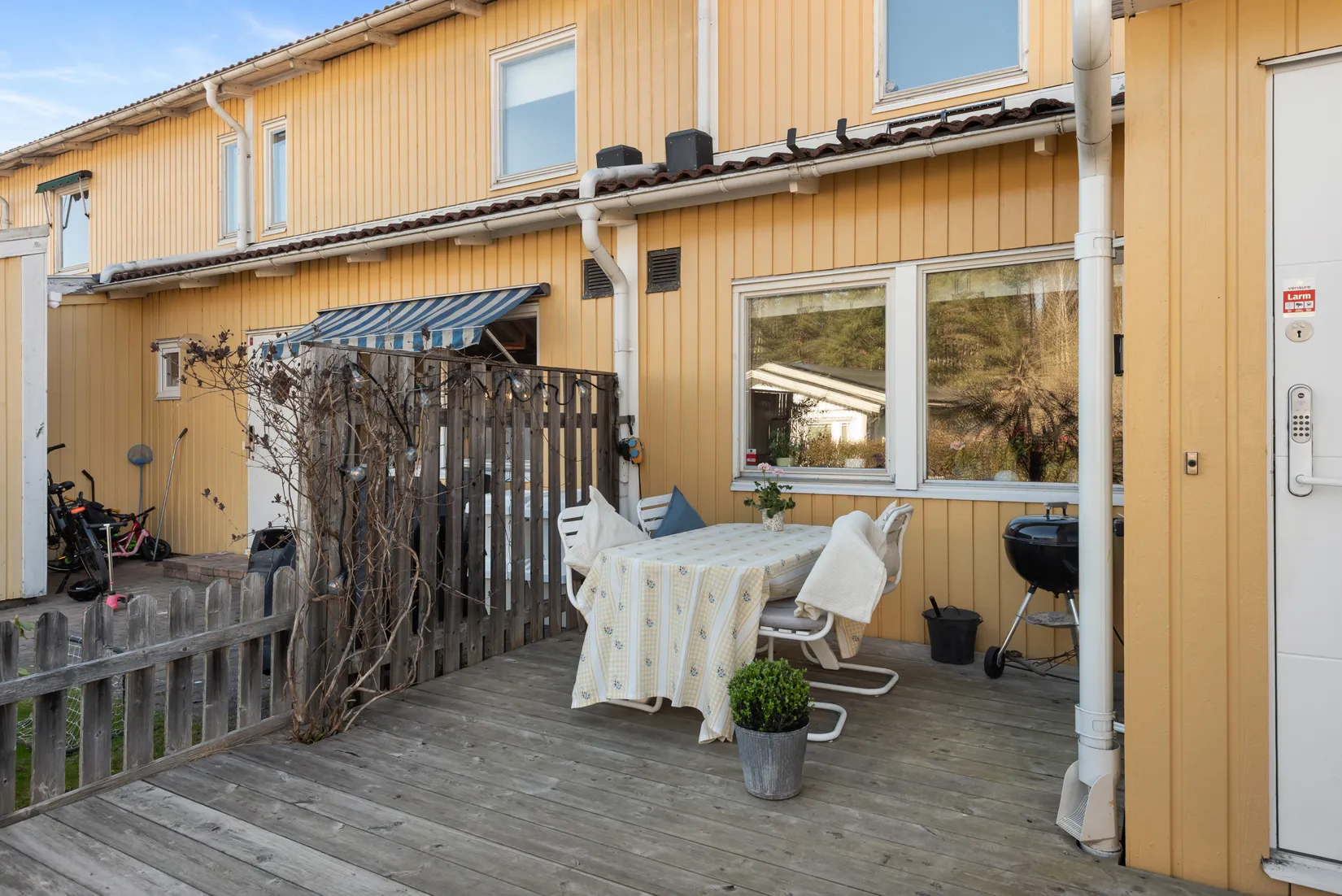 Villa, Radhus, Torpängsvägen 8, Gribbylund, Täby