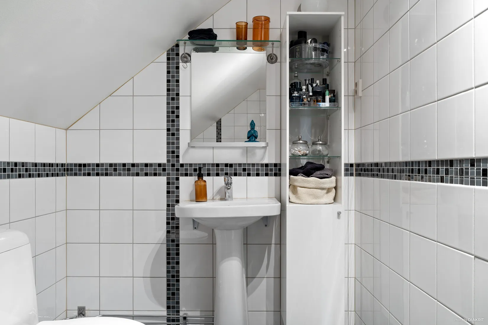 Villa, Lejondalsvägen 10, Rosenägnarna, Upplands-Bro