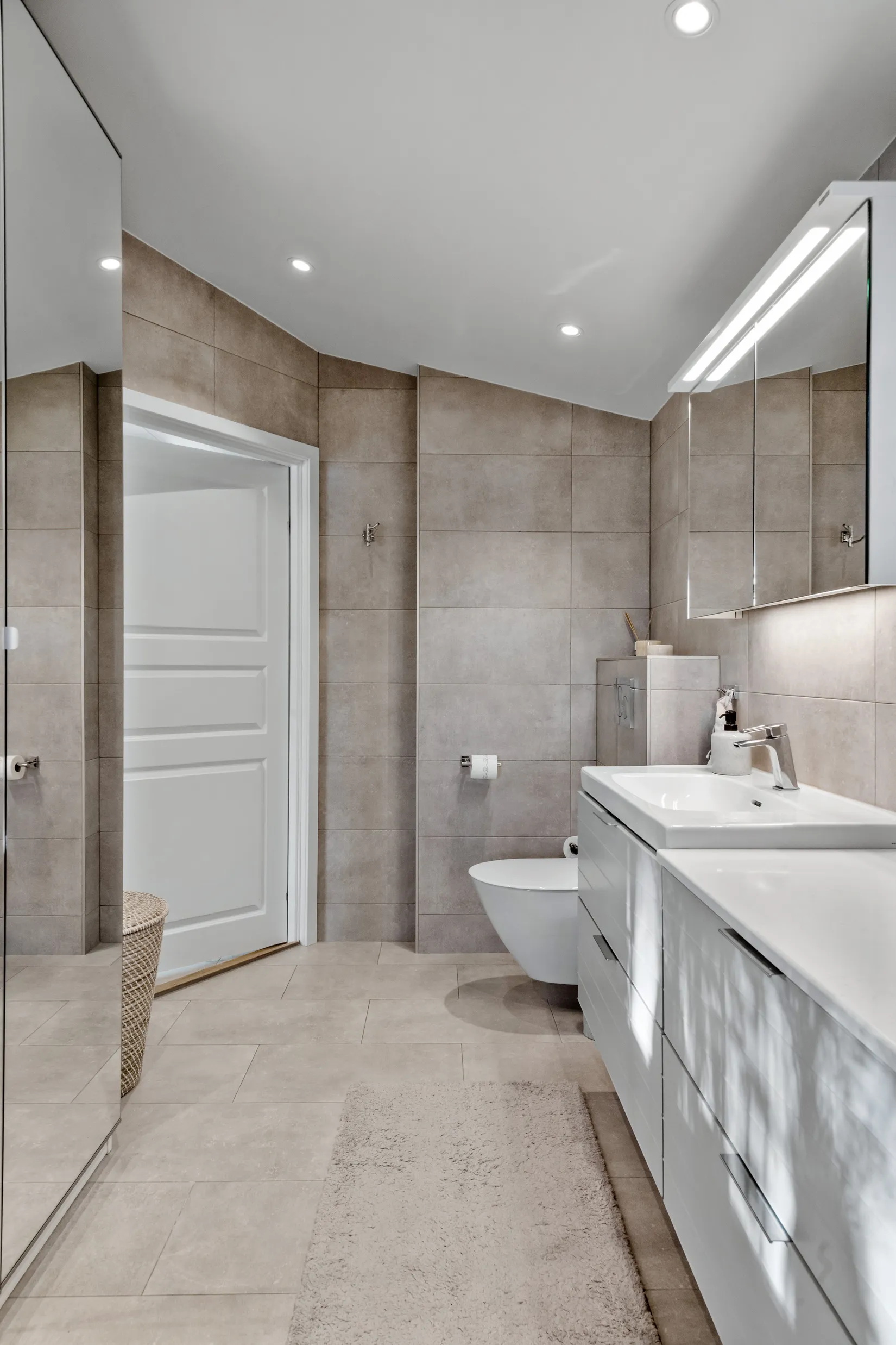 Villa, Sjögatan 9, Kvisthamra, Norrtälje