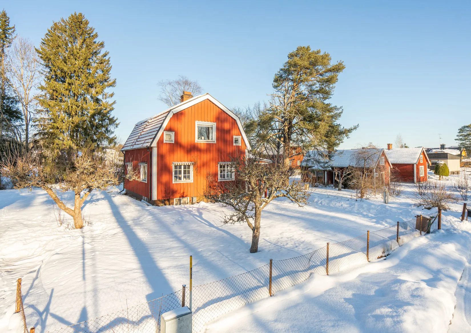 Villa, Målargatan 6A & 6B, Sandviken