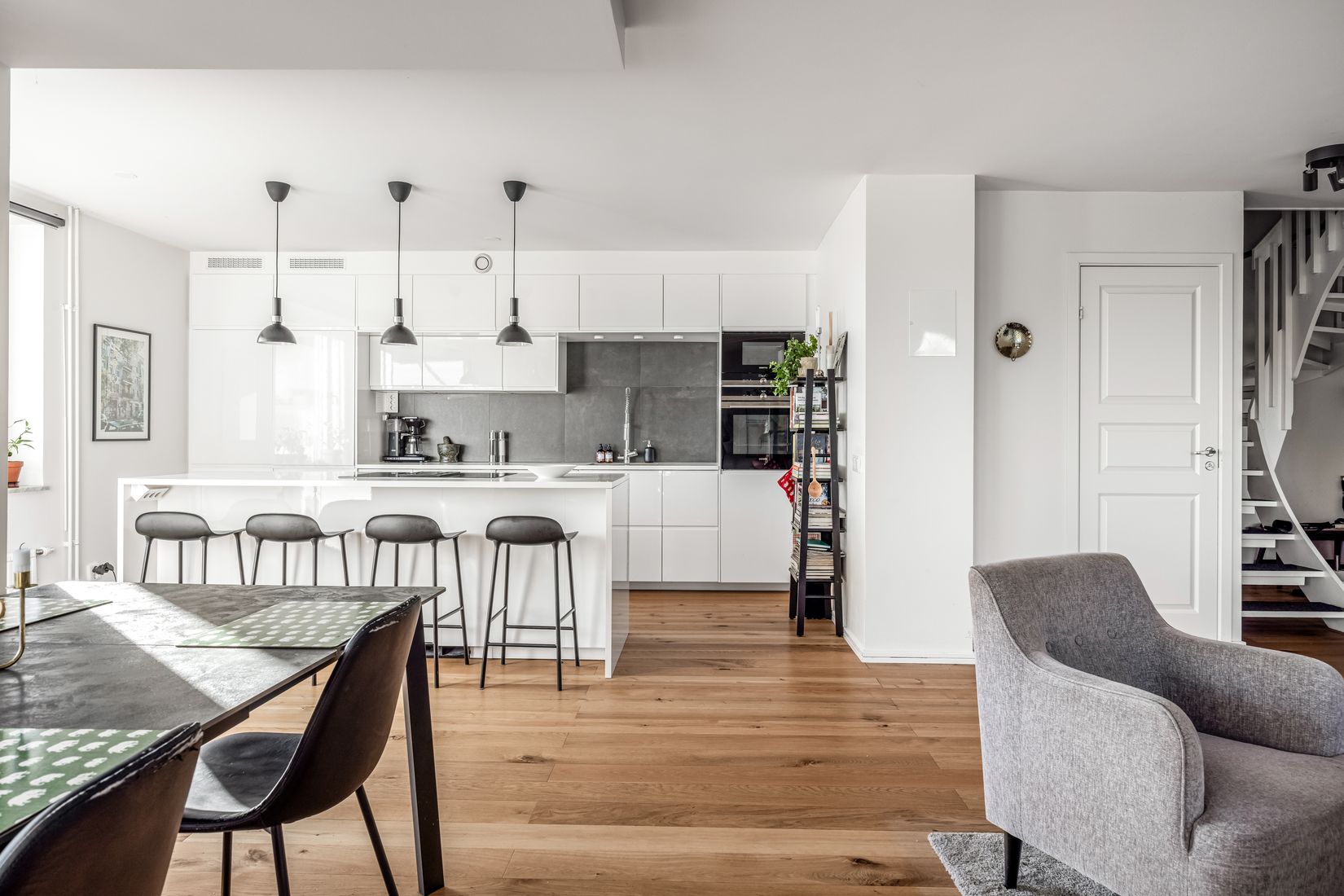 Bostadsrätt, Ekensbergsvägen 23, vån 5 & 6, Gröndal - Ekensberg, Stockholm