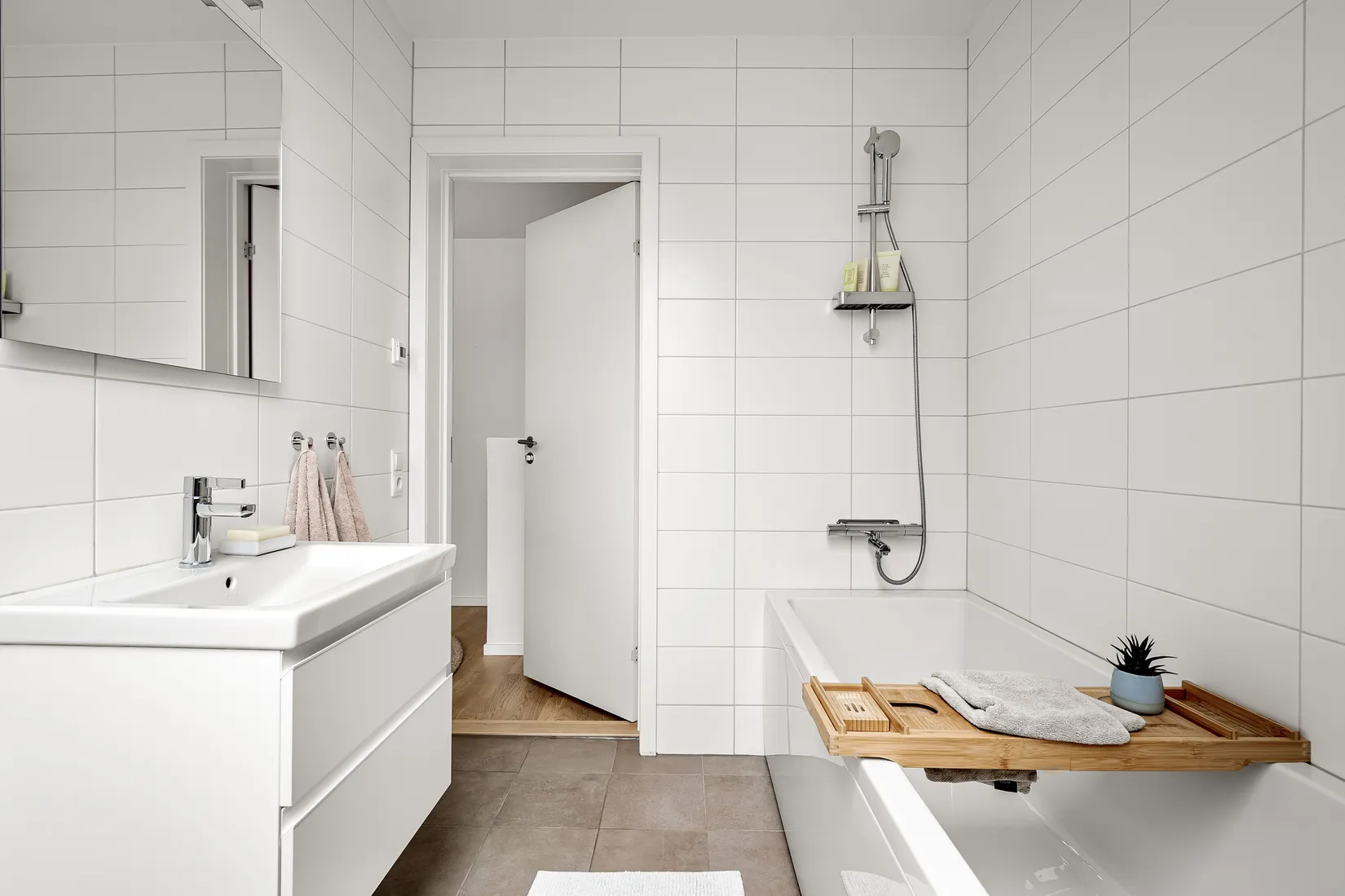 Radhus, Juvansbo 48 C, Björklinge, Uppsala