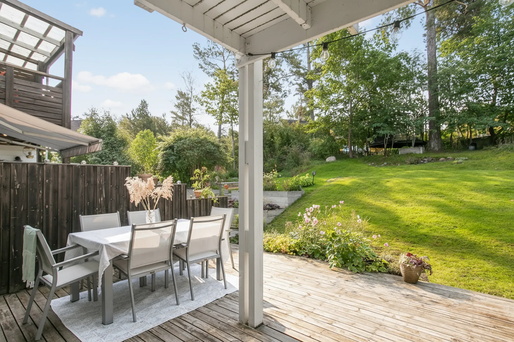 Villa, Radhus, Apollovägen 14E, Eknäs, Nacka