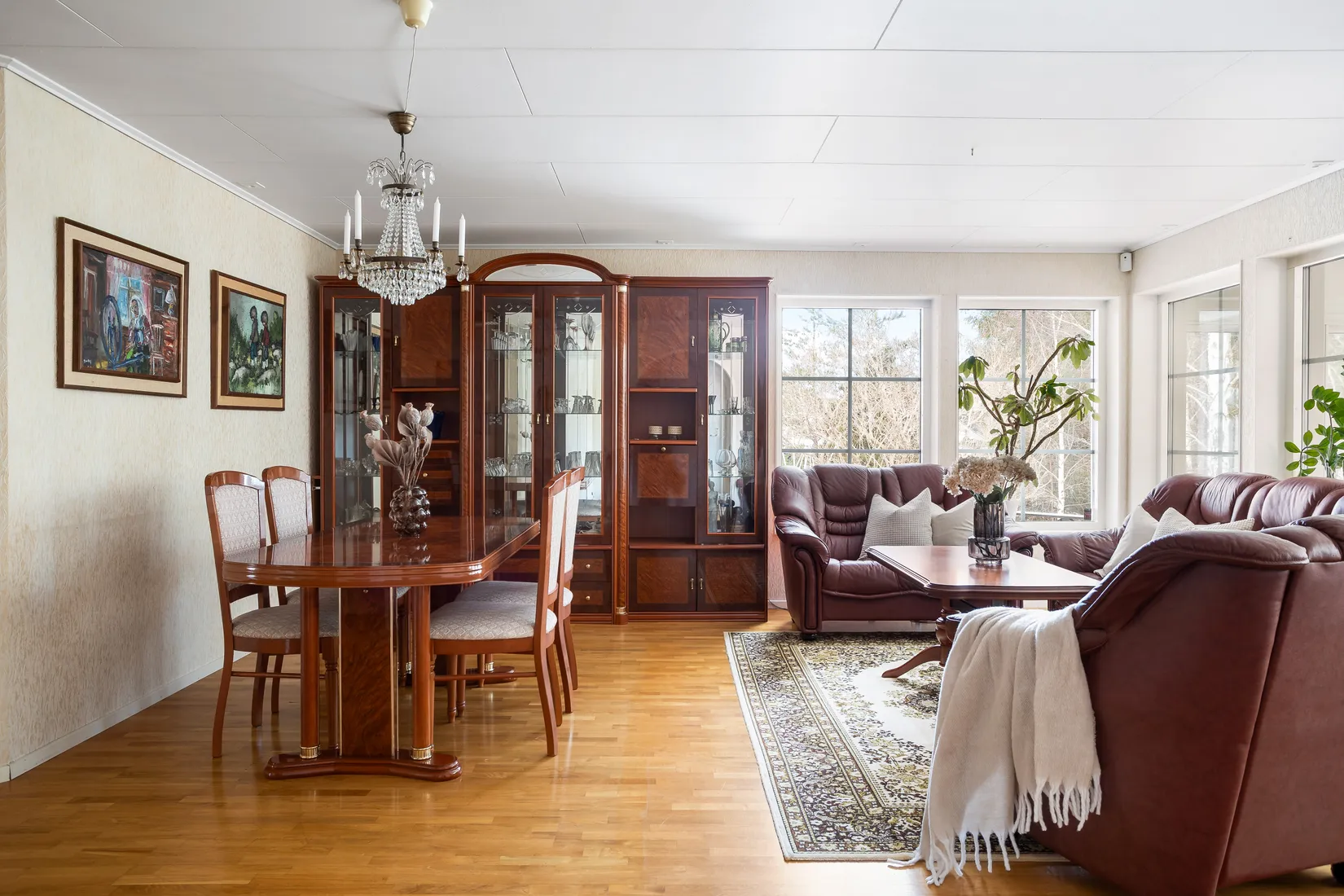 Villa, Nunnavägen 6, Skokloster/Slottsskogen, Håbo