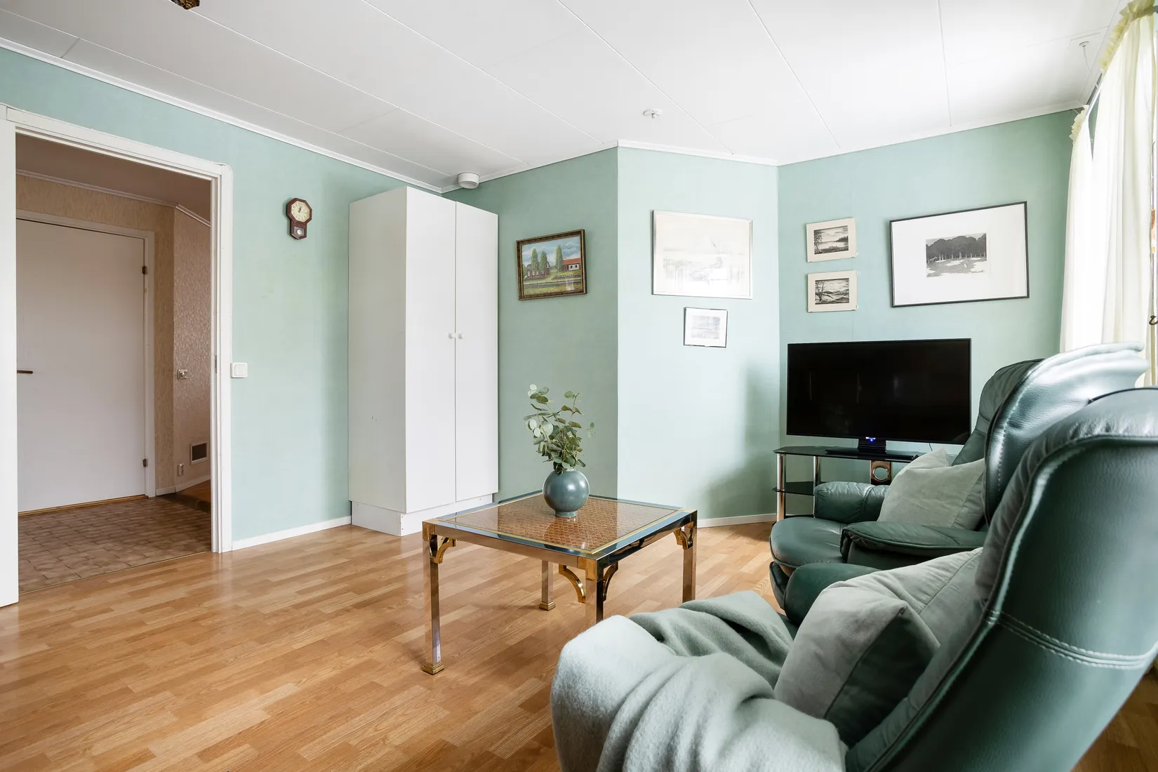 Villa, Nunnavägen 6, Skokloster/Slottsskogen, Håbo